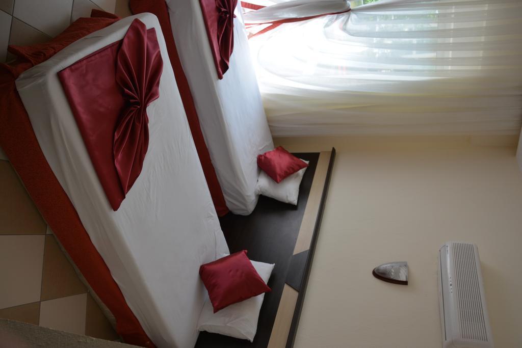 Yavuzhan Hotel Side Zewnętrze zdjęcie